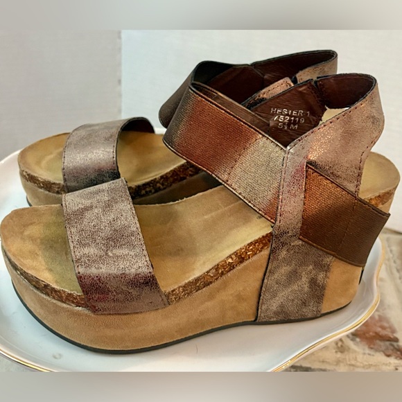 Pierre Dumas Hester-1 Women's Platform Wedge Sandals - Metallic Brown - sz 5.5 - Picture 2 of 12